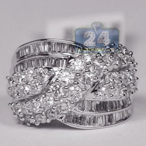 New never worn, lrg bling cocktail ring size 10.5 - Picture 4 of 4